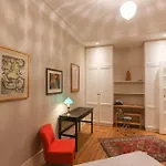 T2 Apartment On The Banks Of The Seine